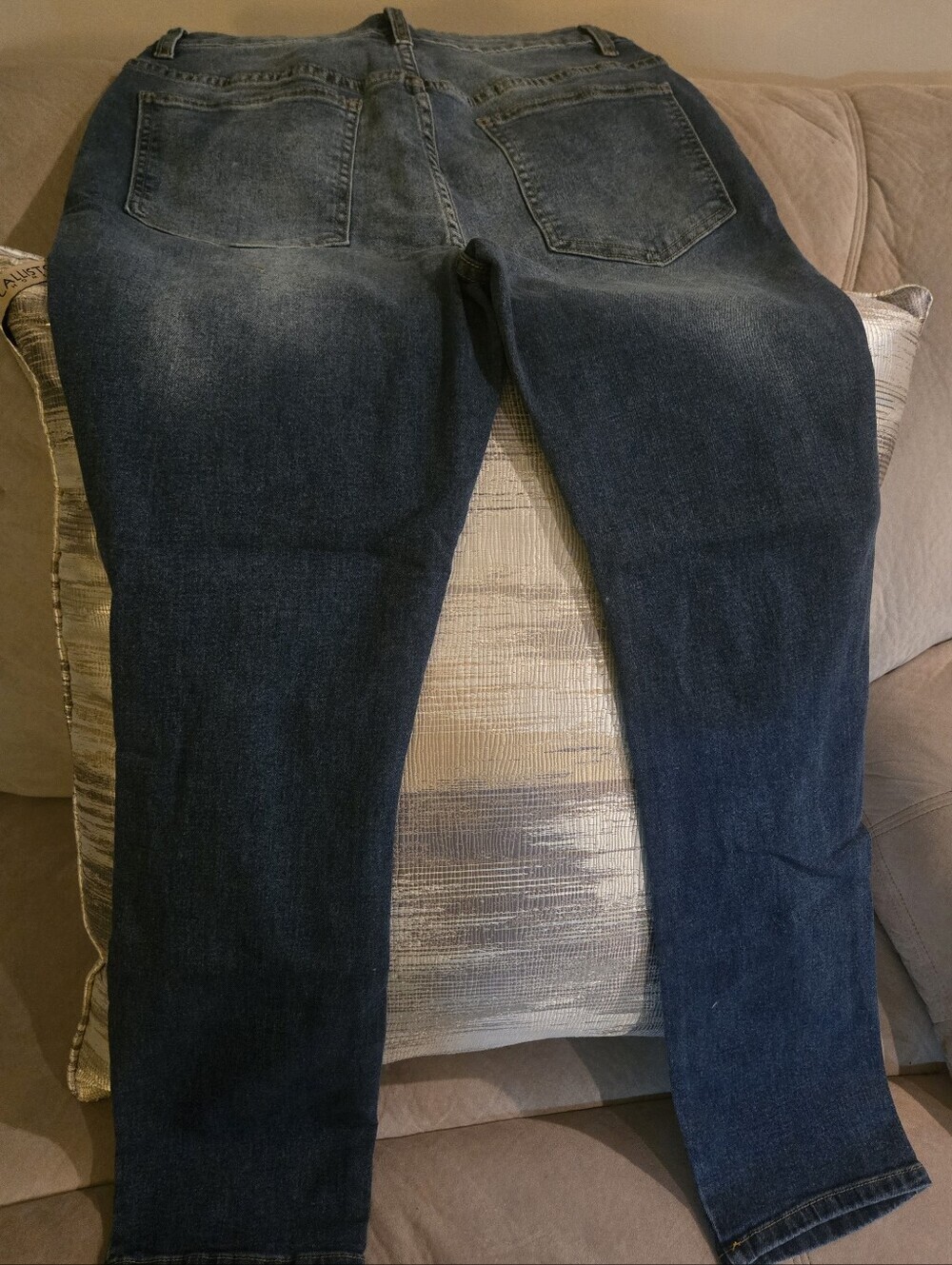 NEW!! Call It Love High Stretch Ripped Skinny Jeans - Dark Wash/Size 9-NWT - Picture 6 of 10